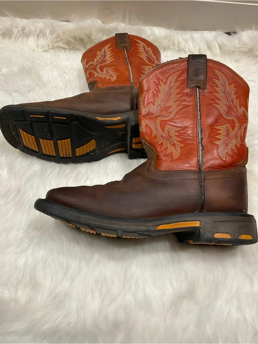 ARIAT BOYS' EARTH WORKHOG® WESTERN BOOTS - SQUARE TOE